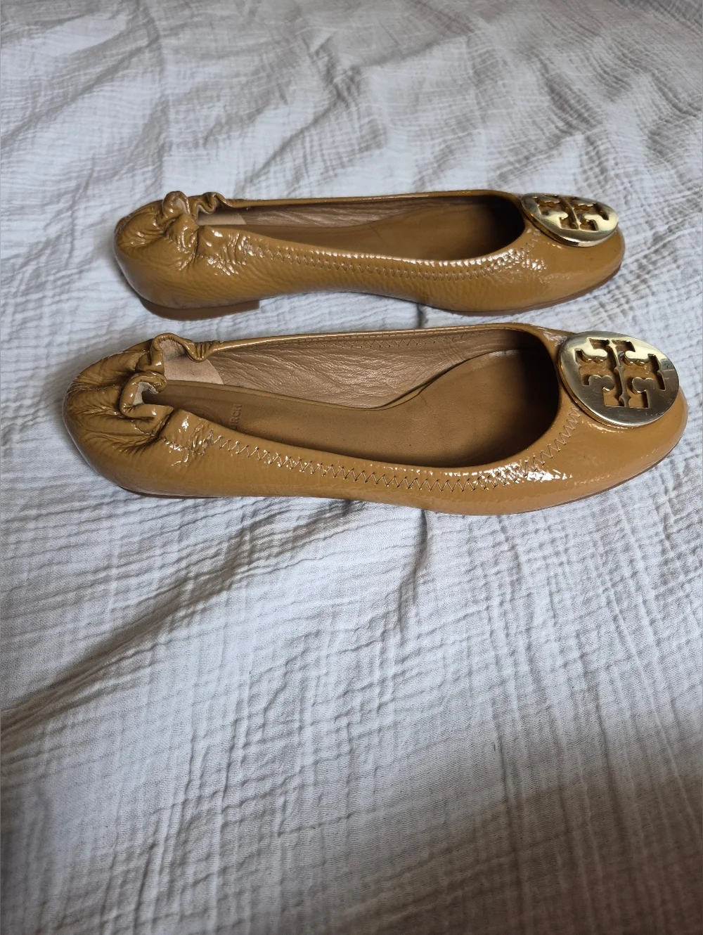 Tory Burch Reva Ballet Flats, Tan Patent  Leather, Size 7.5, GUC